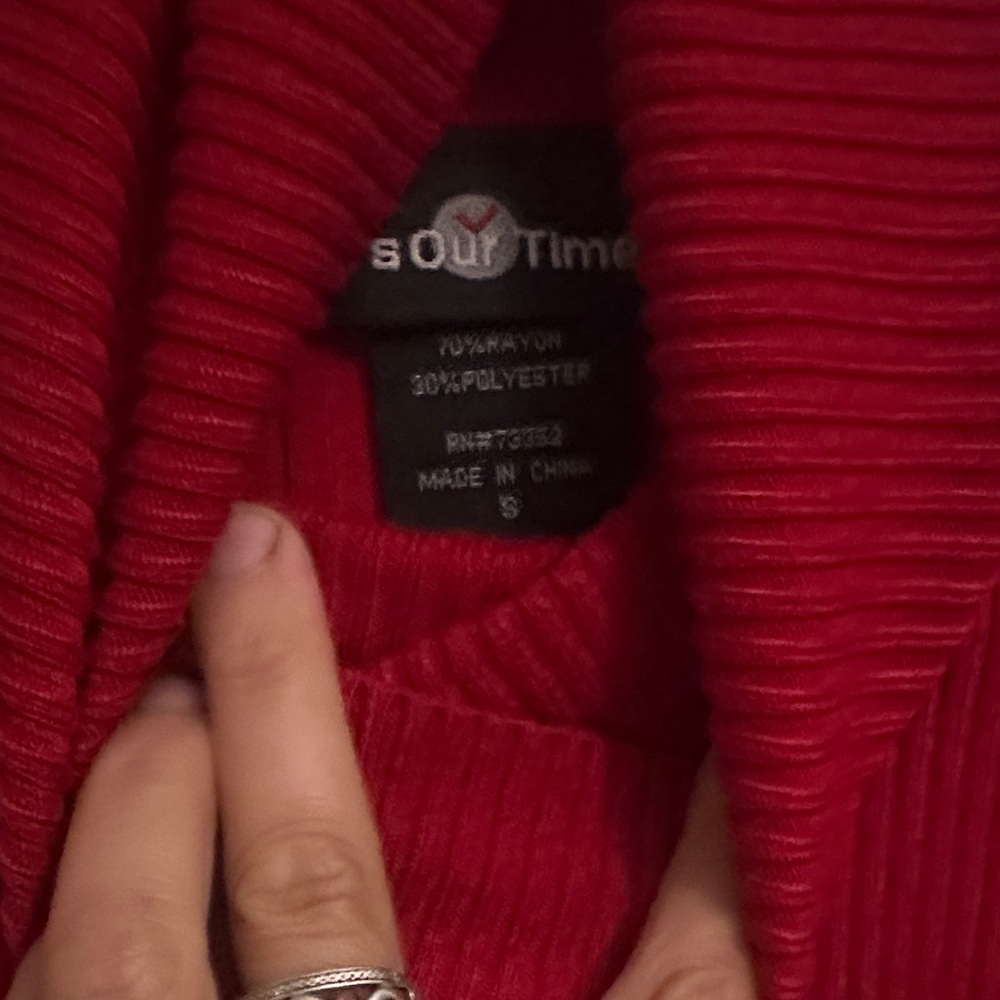 It's Our Time Scarlet Ribbed Top - Picture 2 of 2